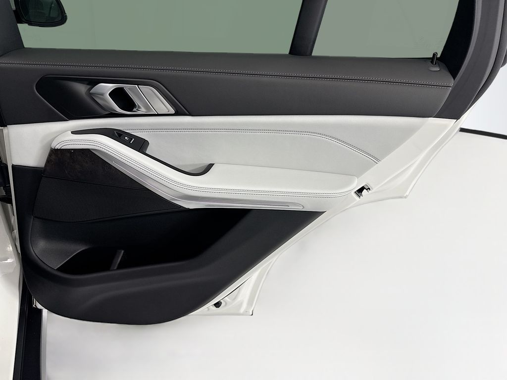 Thumbnail: 2026 BMW X5 - 26