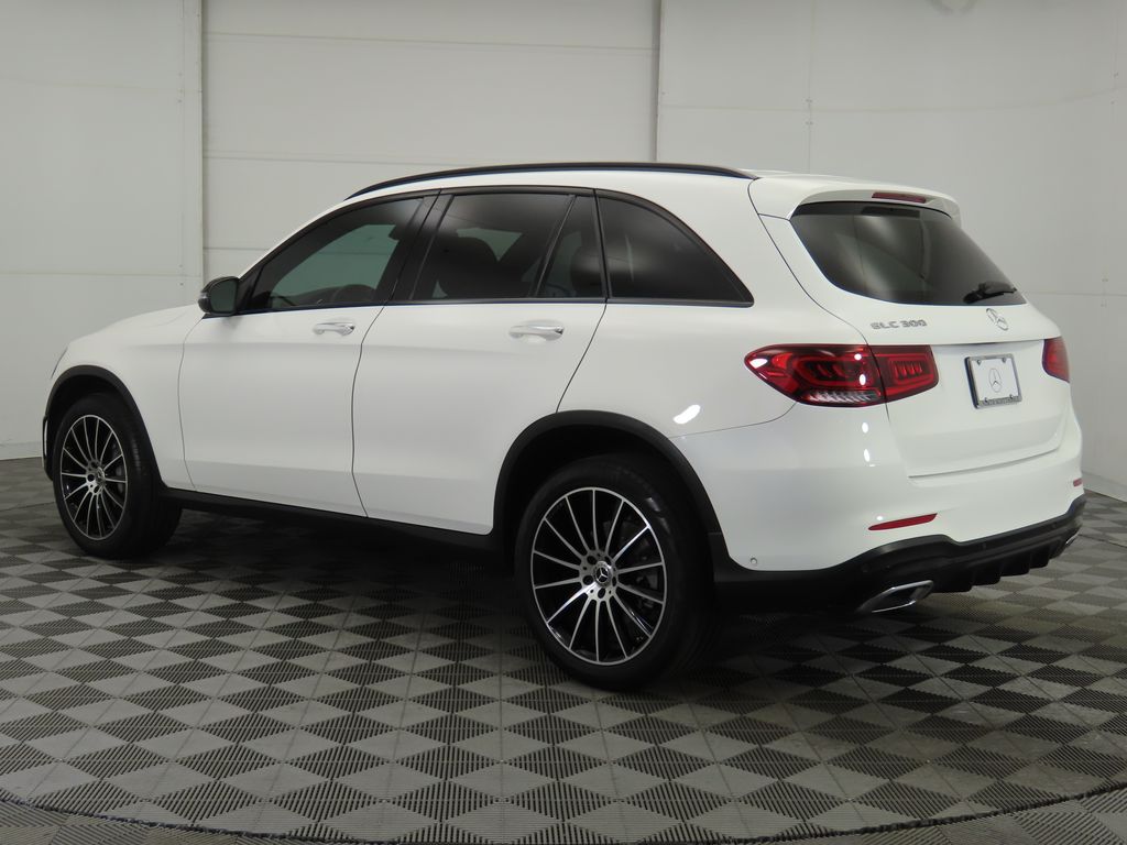 2022 Mercedes-Benz GLC 300 7