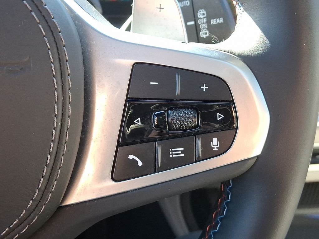 Thumbnail: 2023 BMW X7 - 25