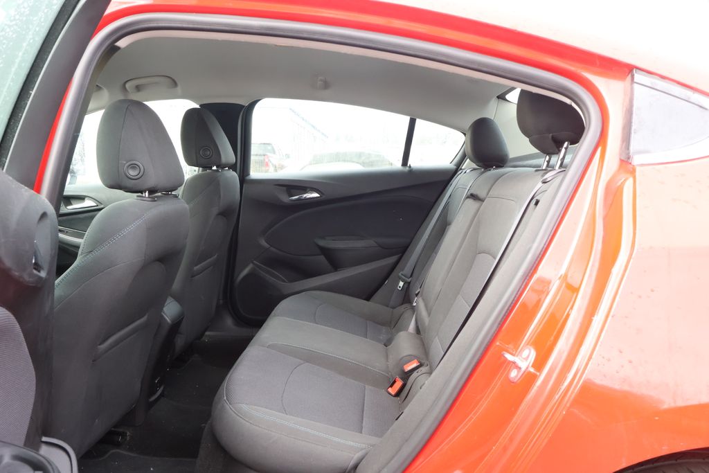 Thumbnail: 2017 Chevrolet Cruze - 30