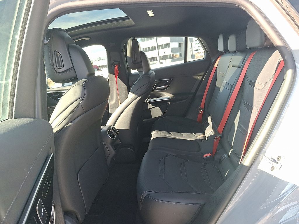 Thumbnail: 2025 Mercedes-Benz GLC - 12