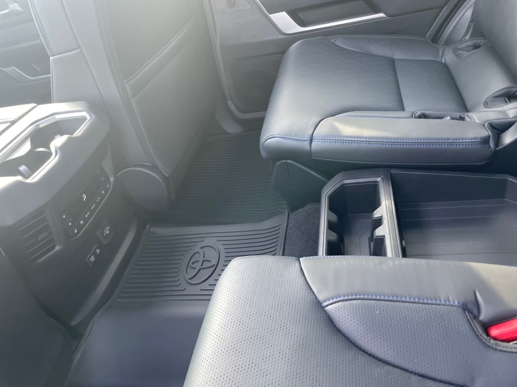 2025 Toyota Sequoia Platinum photo 36