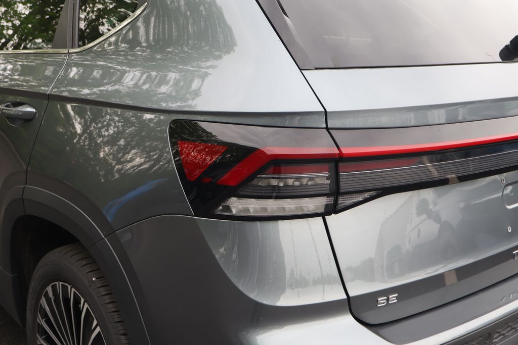 Thumbnail: 2025 Volkswagen Taos - 9