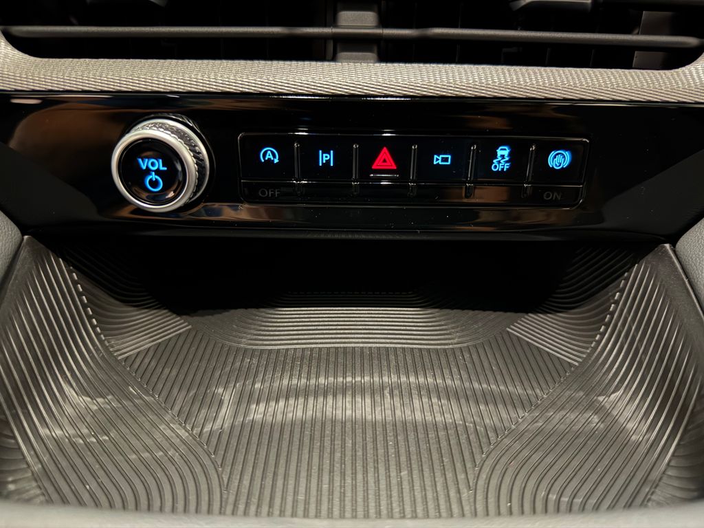 New 2026 Gray Ford Active image 36