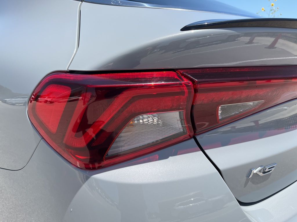 Thumbnail: 2021 Kia K5 - 7