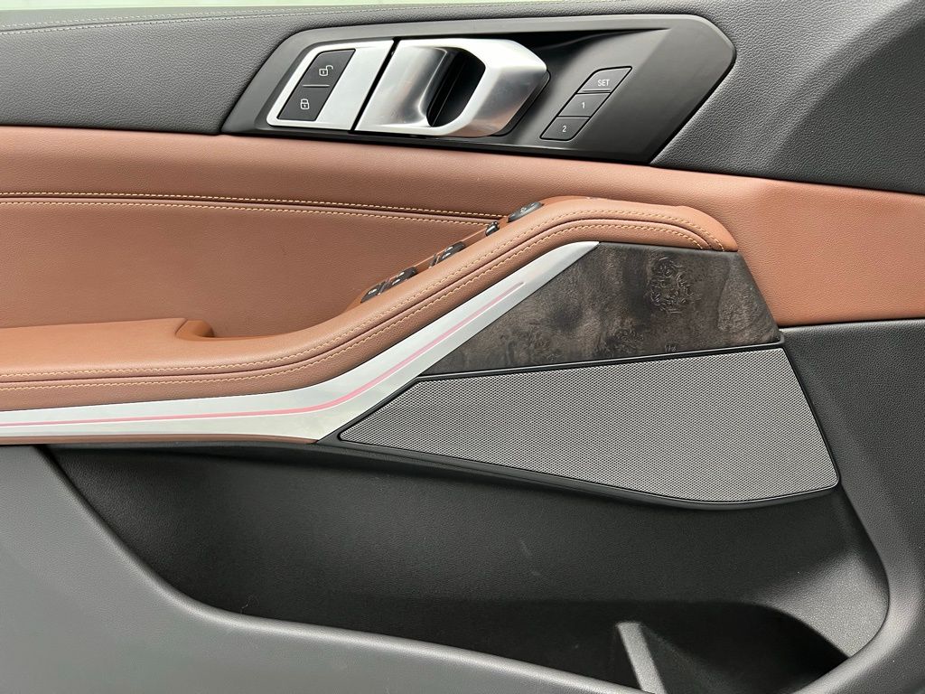 Thumbnail: 2023 BMW X5 - 17