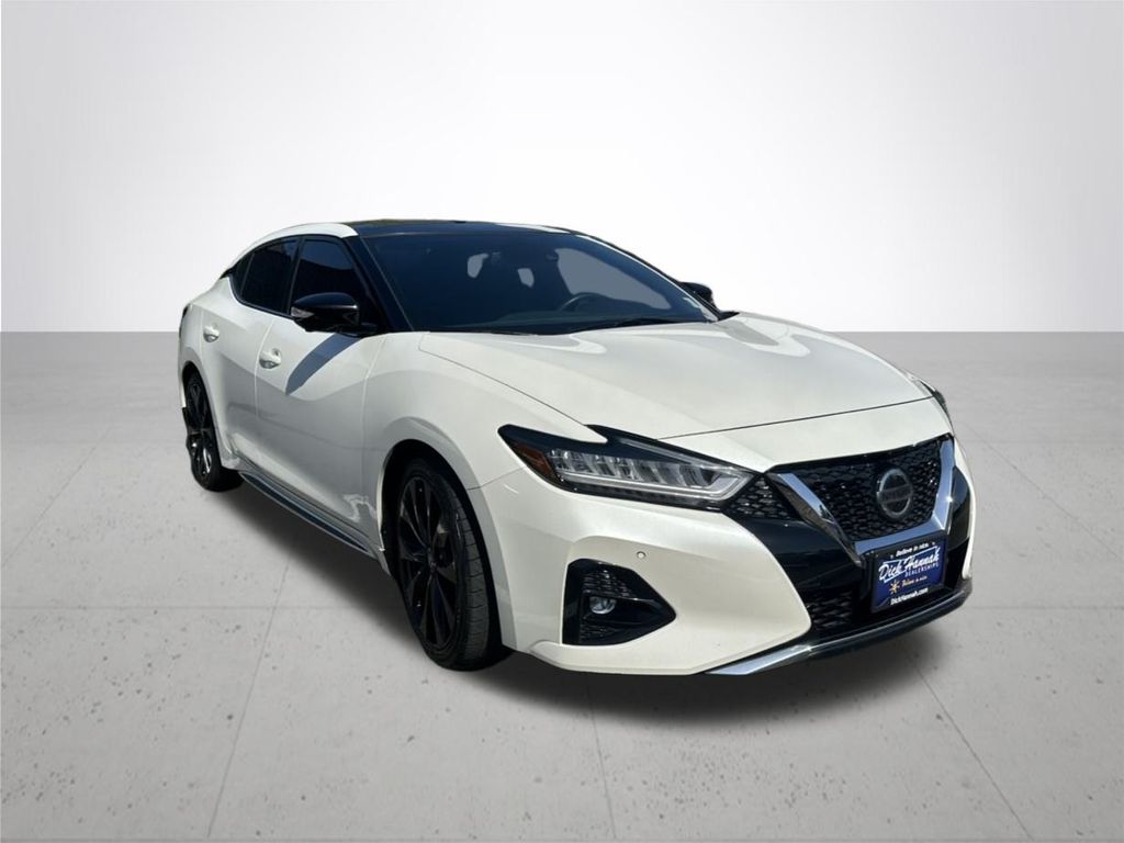 2020 Nissan Maxima SR