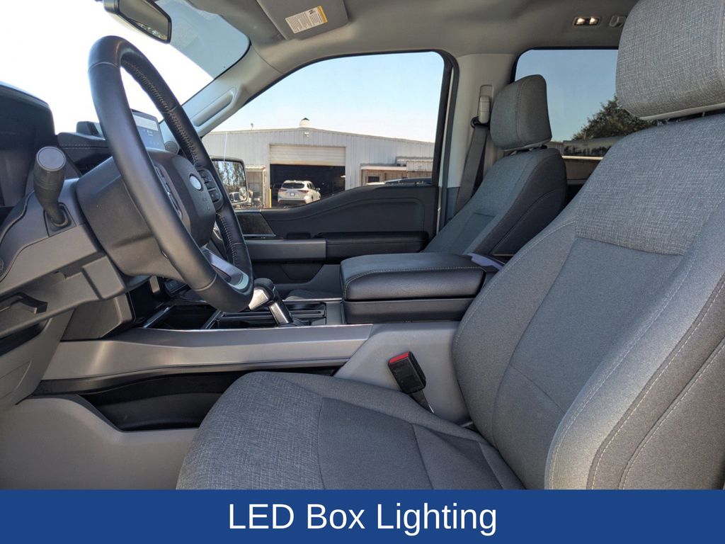 2024 Ford F-150 Lightning Flash