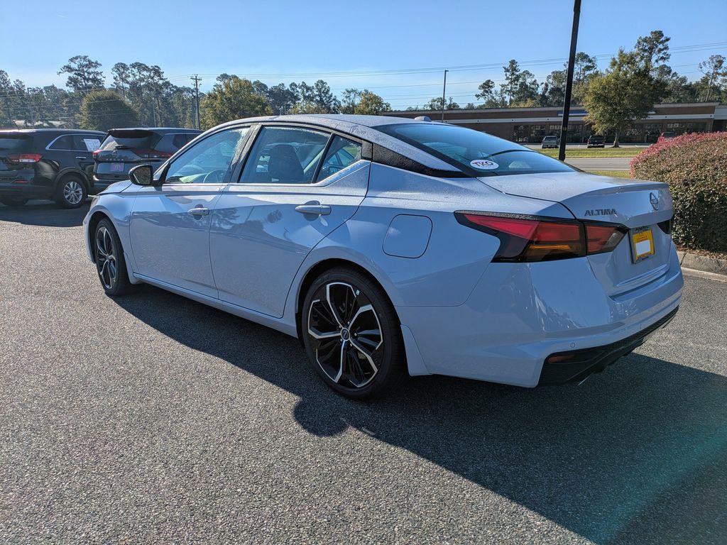 New 2025 Nissan Altima Sedan