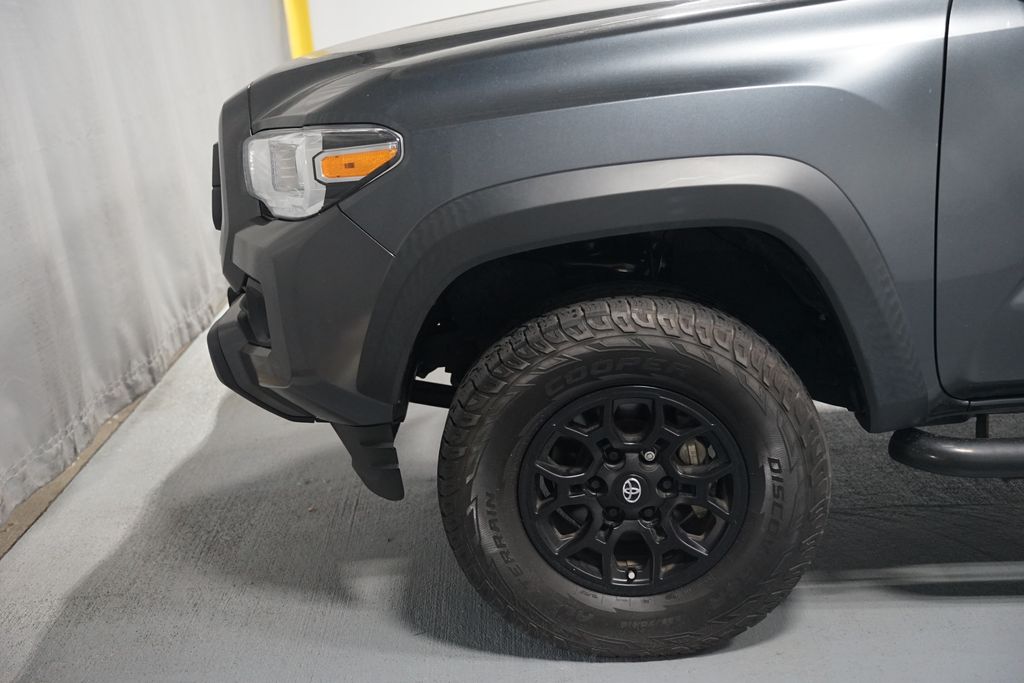 Thumbnail: 2023 Toyota Tacoma - 5