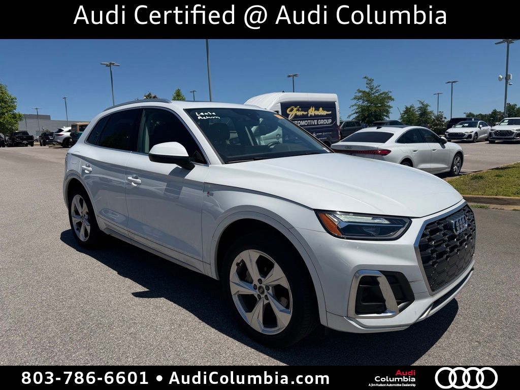 2023 Audi Q5 45 Premium Plus's photo