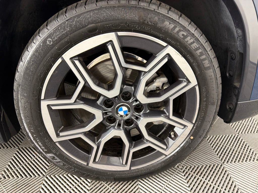 Thumbnail: 2026 BMW X1 - 11