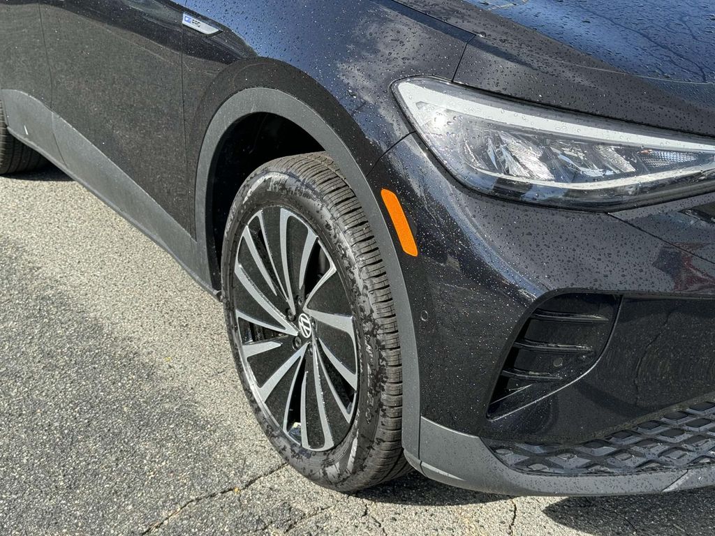 2025 Volkswagen ID.4 Pro photo