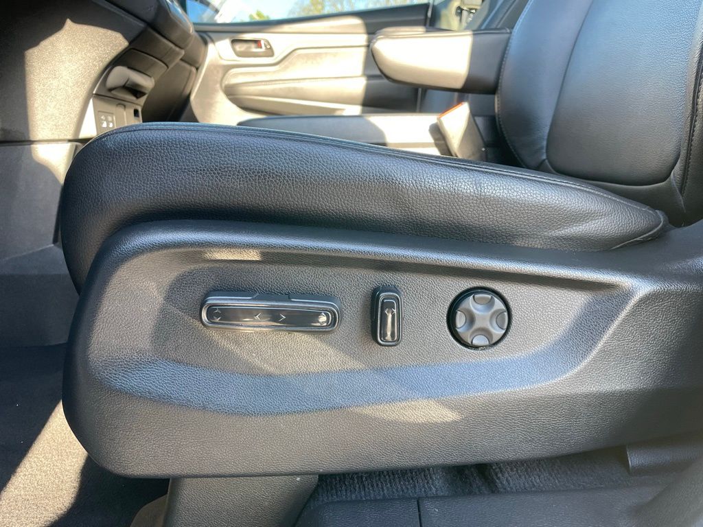 Thumbnail: 2025 Honda Odyssey - 26