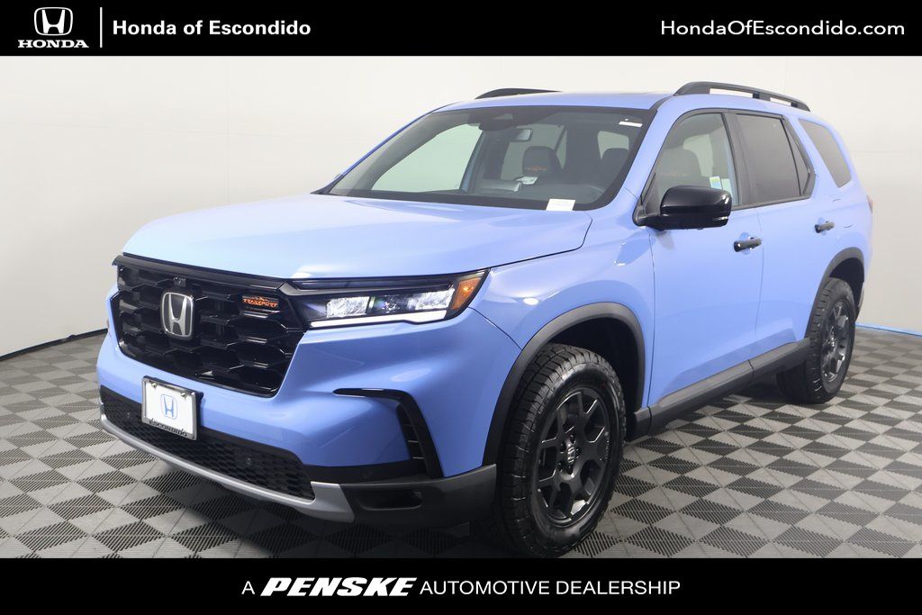 2025 Honda Pilot TrailSport -
                Escondido, CA