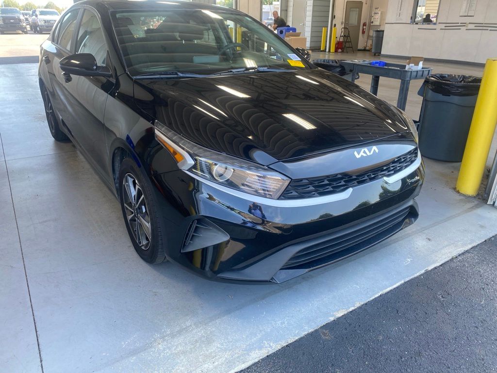 Aurora Black 2023 Kia Forte Sedan Front-Wheel Drive Continuously Variable Transmission