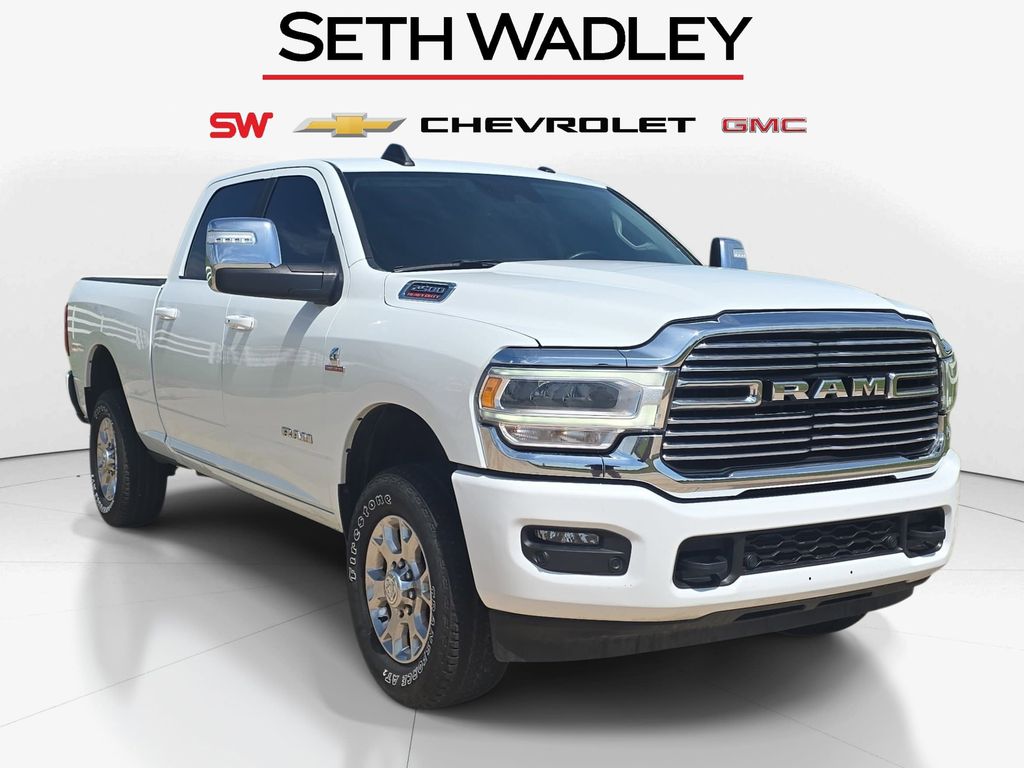 Bright White Clearcoat 2024 RAM 2500 Laramie Crew Cab 4WD Pickup Truck Four-Wheel Drive 6-Speed Automatic