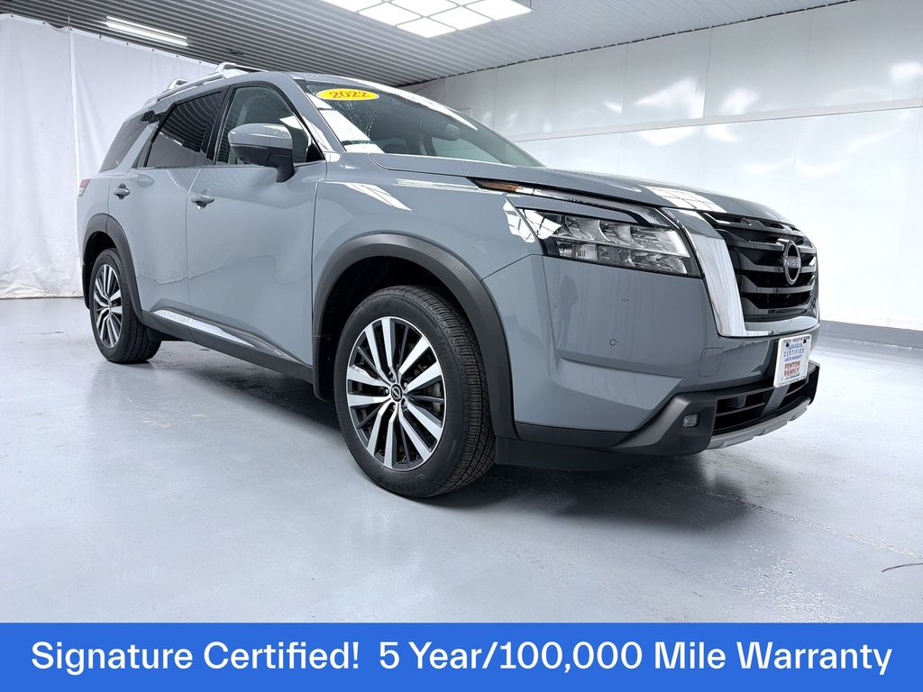 2022 Nissan Pathfinder Platinum
