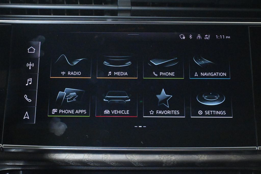 Thumbnail: 2021 Audi Q8 - 21