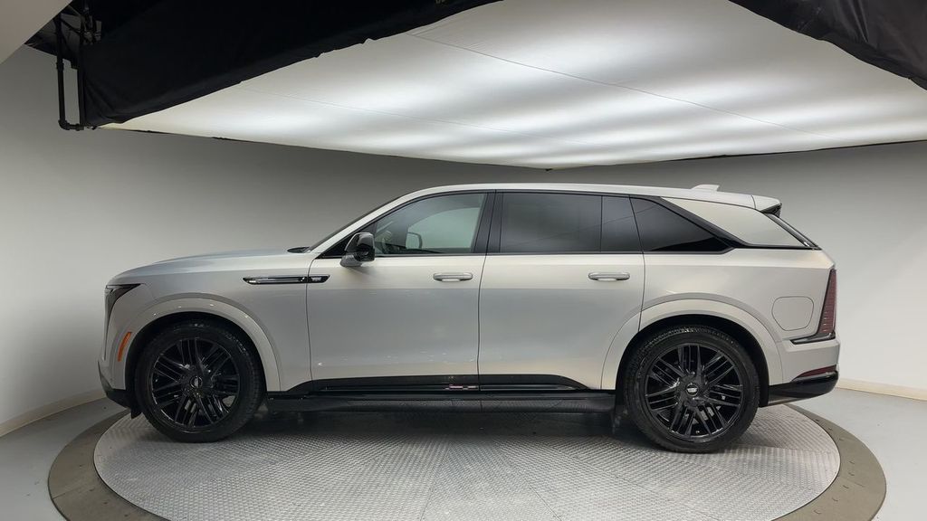 Thumbnail: 2025 Cadillac Escalade IQ - 5