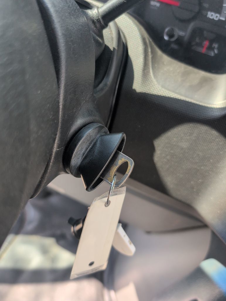 Used 2015 White Ford Base image 38