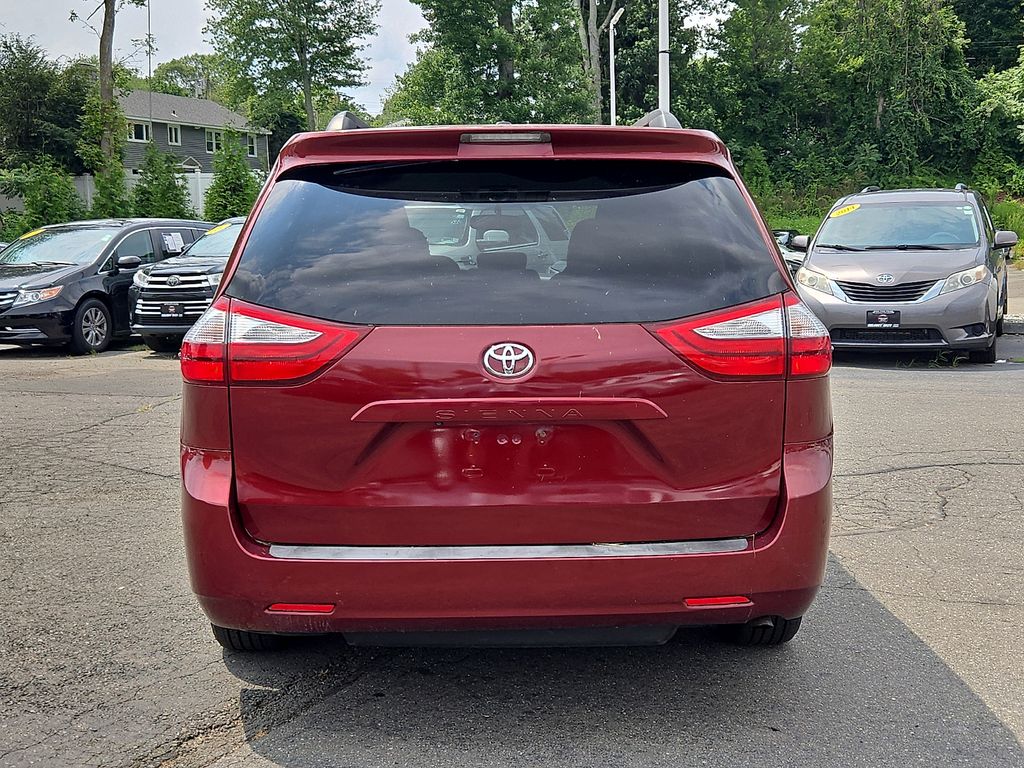 2017 Toyota Sienna