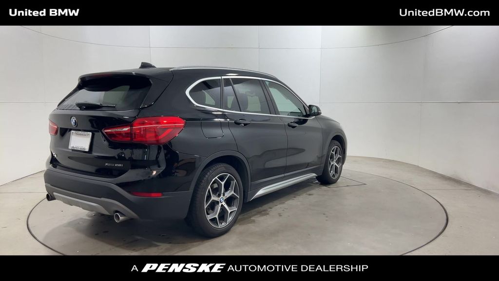Thumbnail: 2018 BMW X1 - 8