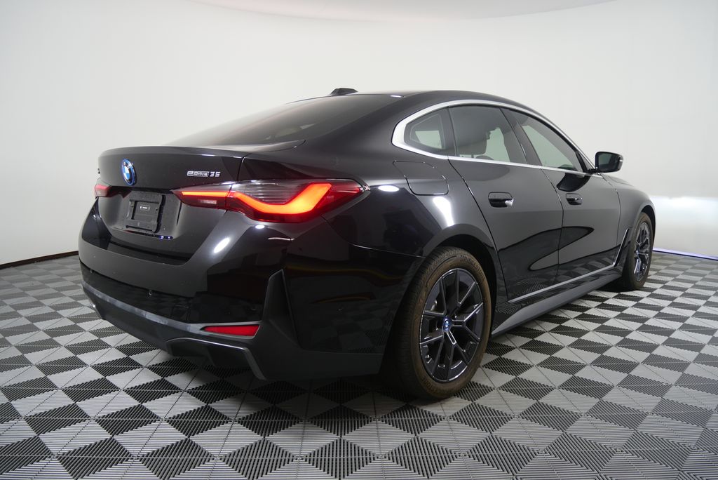 Thumbnail: 2024 BMW i4 - 3