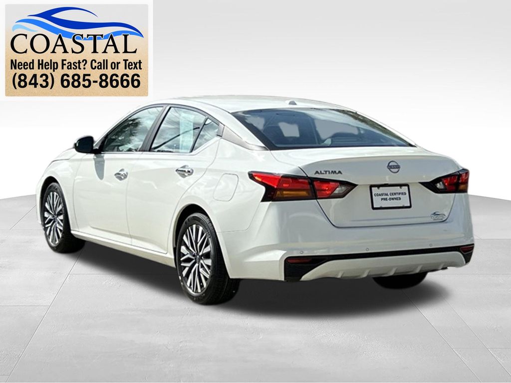 2025 Nissan Altima 2.5 SV White at Davis Toyota of Orangeburg