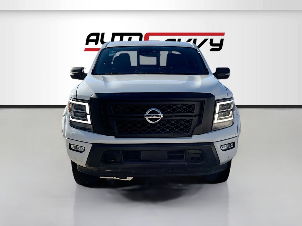 Used 2022 White Nissan PRO-4X image 2