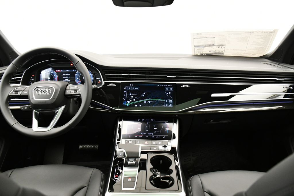 Thumbnail: 2025 Audi Q7 - 19
