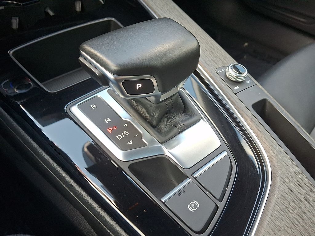 Thumbnail: 2021 Audi A4 - 15