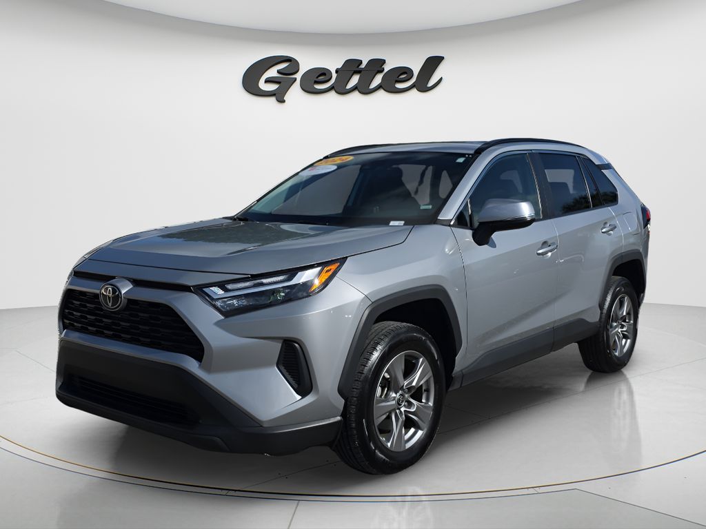 2024 Toyota RAV4 XLE