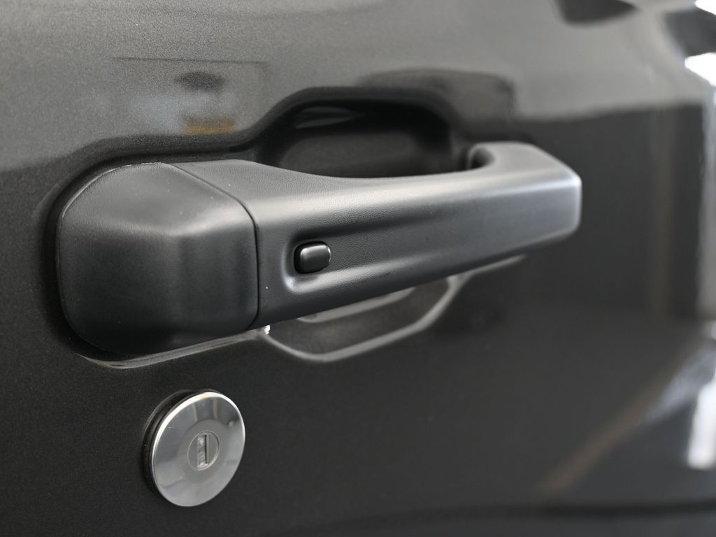 New 2026 Granite Crystal Metallic Clearcoat Jeep Willys image 33