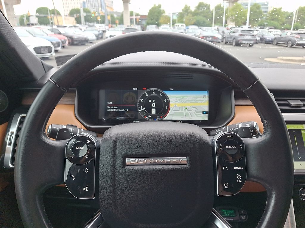 Thumbnail: 2019 Land Rover Discovery - 20