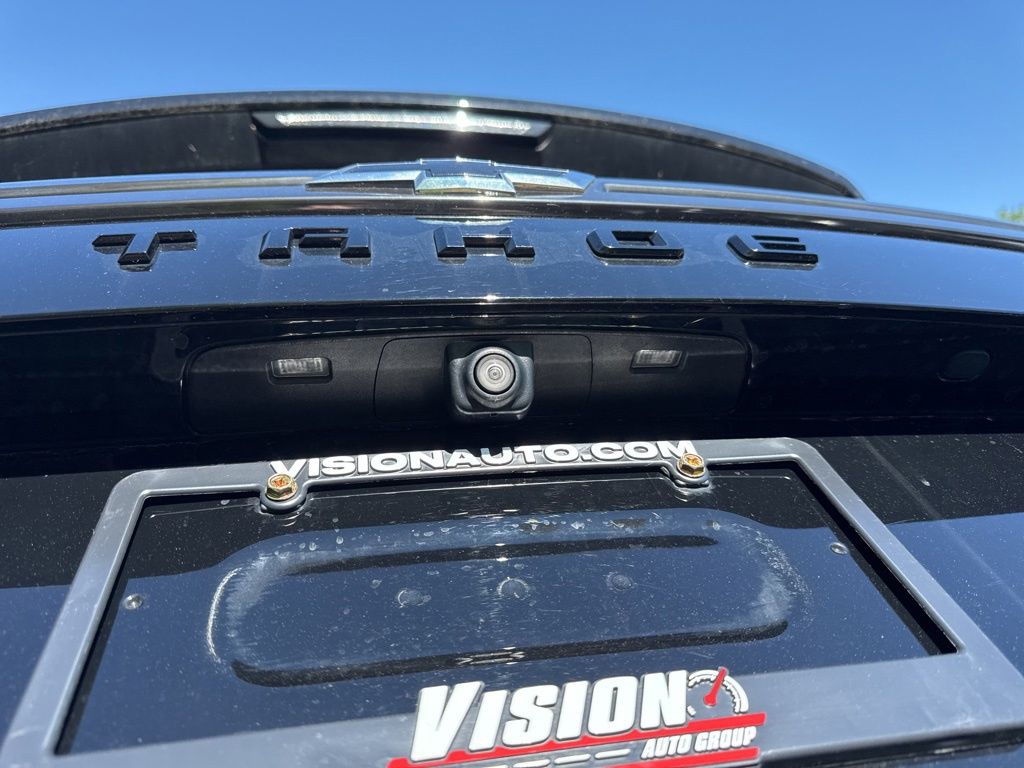 Used 2021 Black Chevrolet Z71 image 17