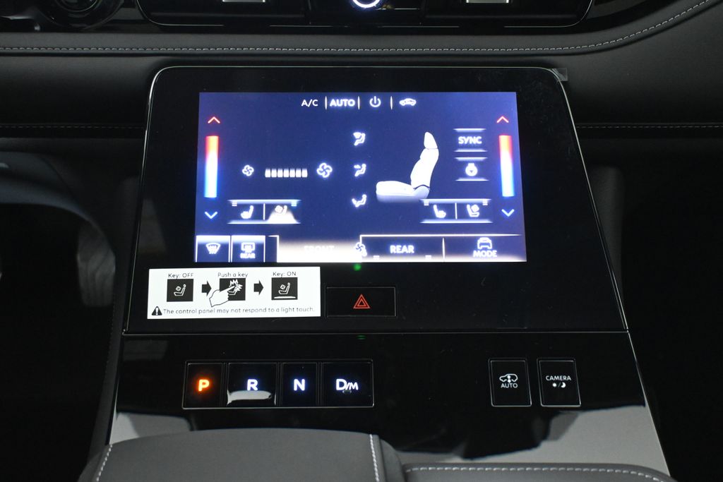 Thumbnail: 2026 INFINITI QX80 - 18