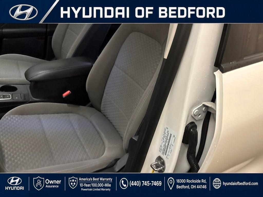 Used 2021 Ford Escape Hybrid SE For Sale in Bedford, OH