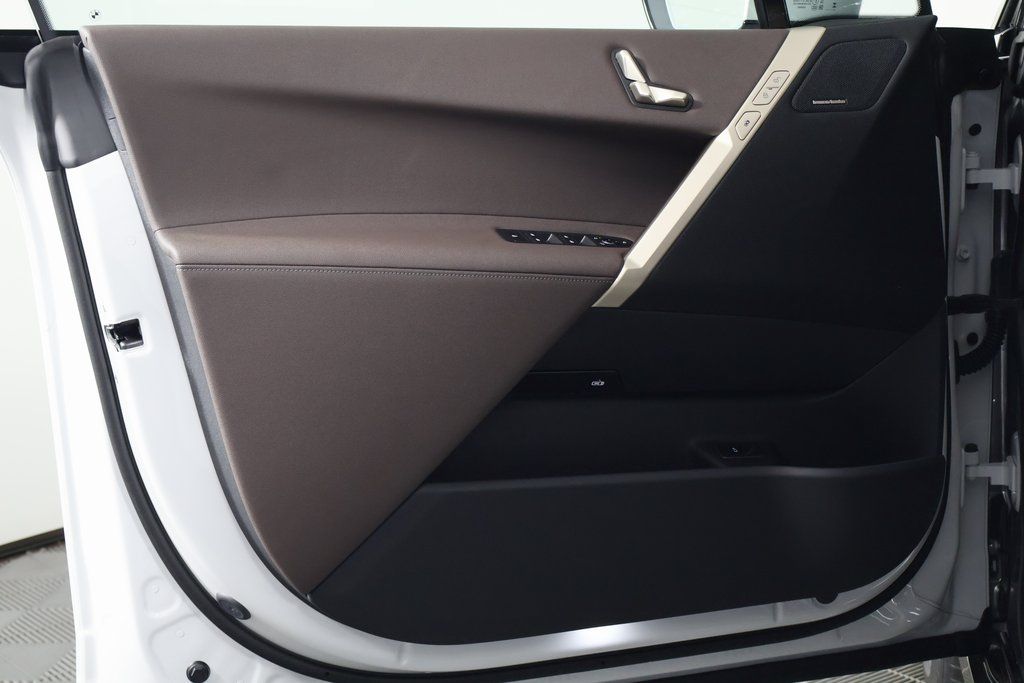 Thumbnail: 2026 BMW iX - 7