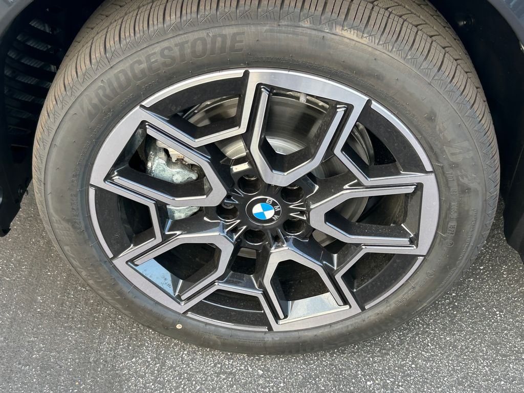 Thumbnail: 2025 BMW X1 - 3