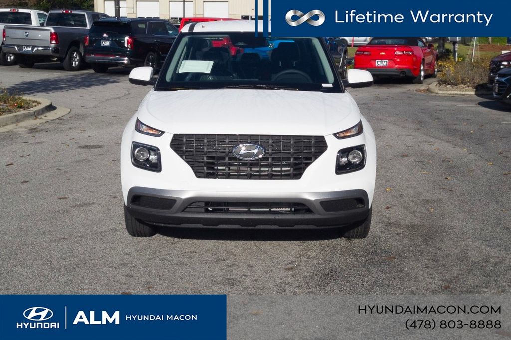 New 2026 White Hyundai SE image 3