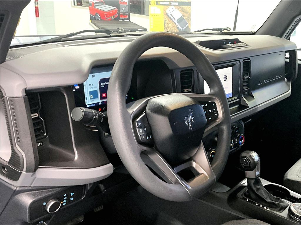 2021 Ford Bronco — photo 8