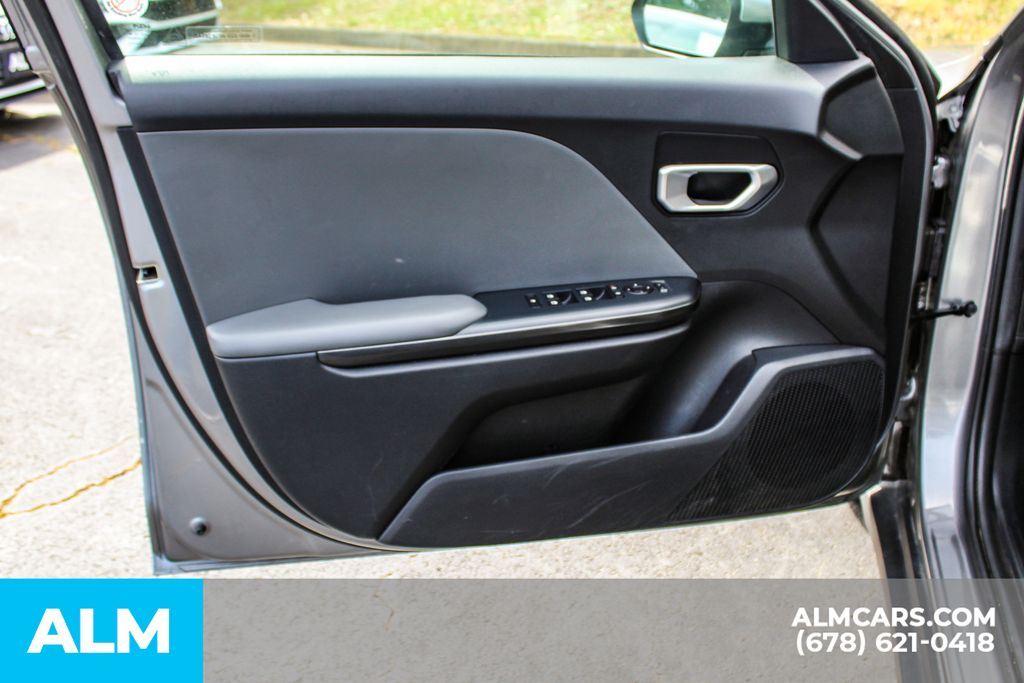 Used 2025 Gray Kia LXS image 37