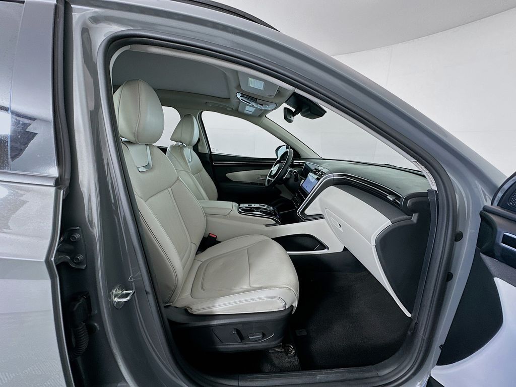 Thumbnail: 2024 Hyundai Tucson - 30