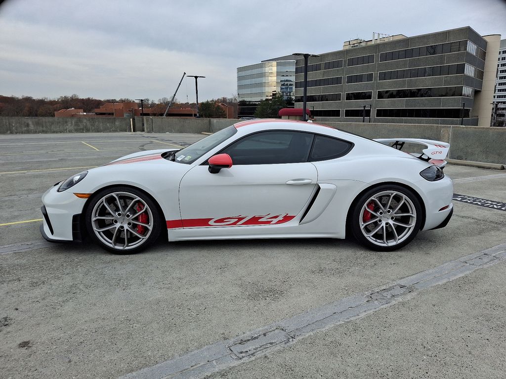 2023 Porsche 718 Cayman GT4 7