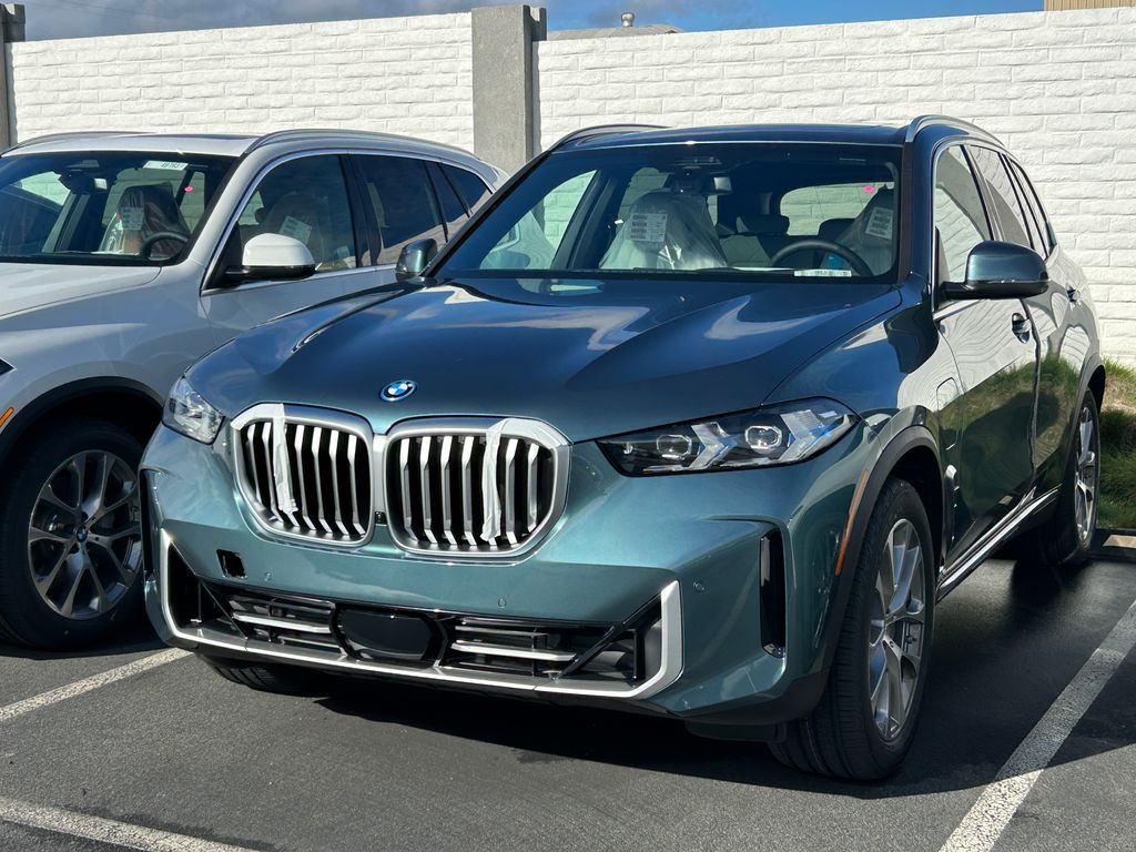 Thumbnail: 2026 BMW X5 - 2