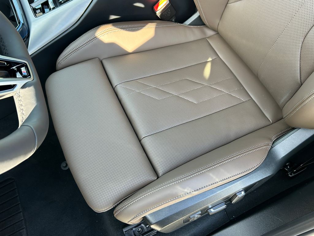 Thumbnail: 2026 BMW X3 - 15