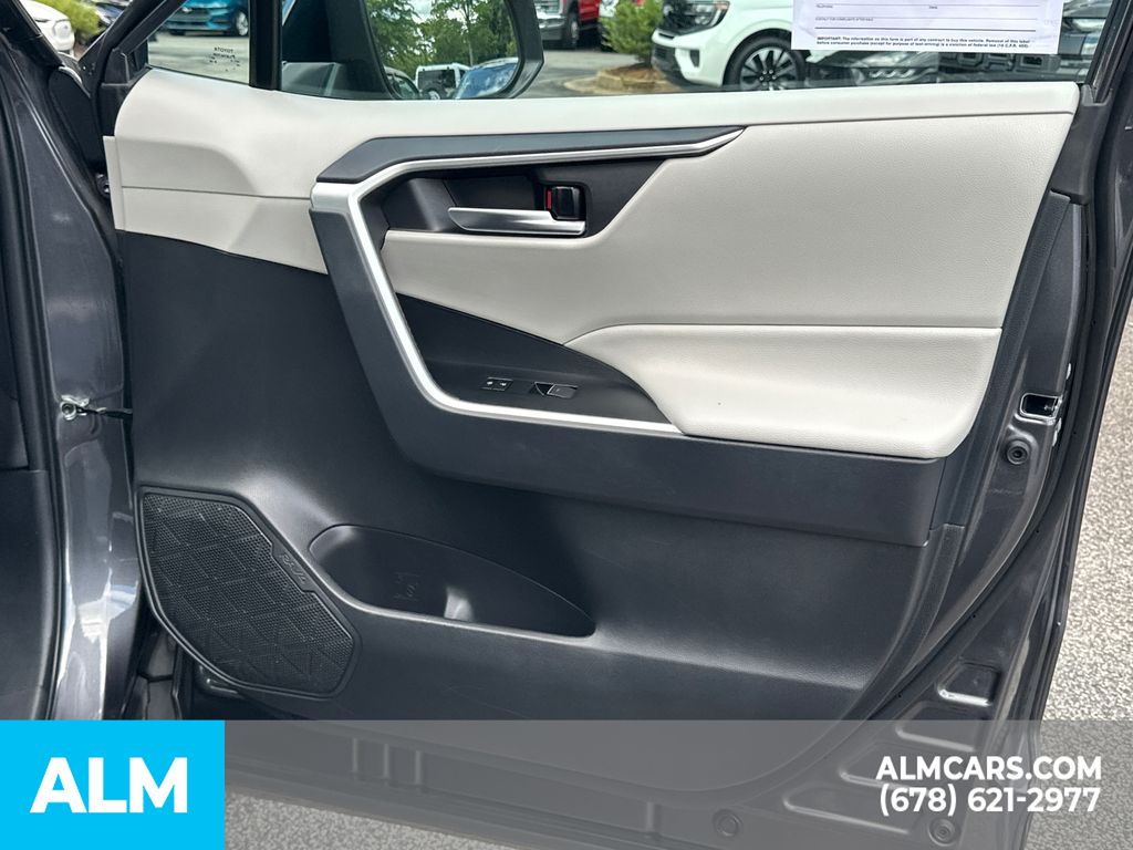 Used 2024 Gray Toyota XLE Premium image 16