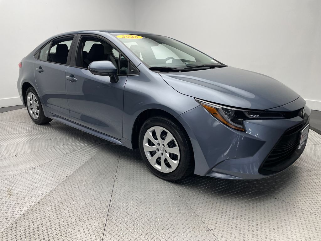Thumbnail: 2025 Toyota Corolla - 3