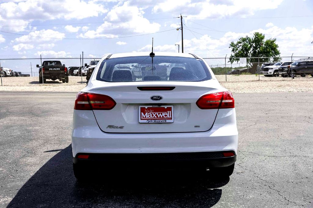Used Car 2017 Ford Focus  Se For Sale Under $10,000 In Taylor, Texas